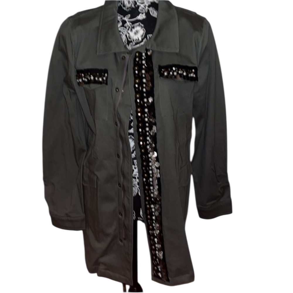 Sweet Rain Large army green 3/4 jacket embellished zipper & snaps